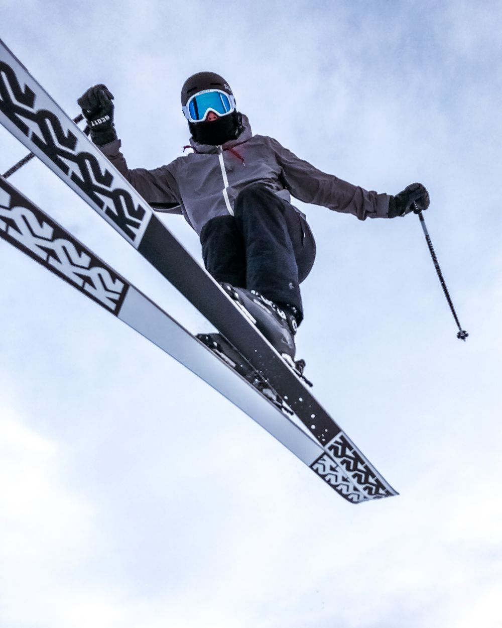 Freestyle skiing